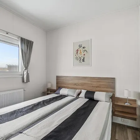 2 Bedroom Awesome In بيت للعطل *