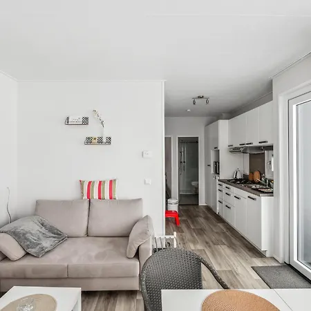 2 Bedroom Awesome In